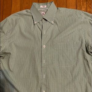 Beautiful Peter Millar med button down shirt